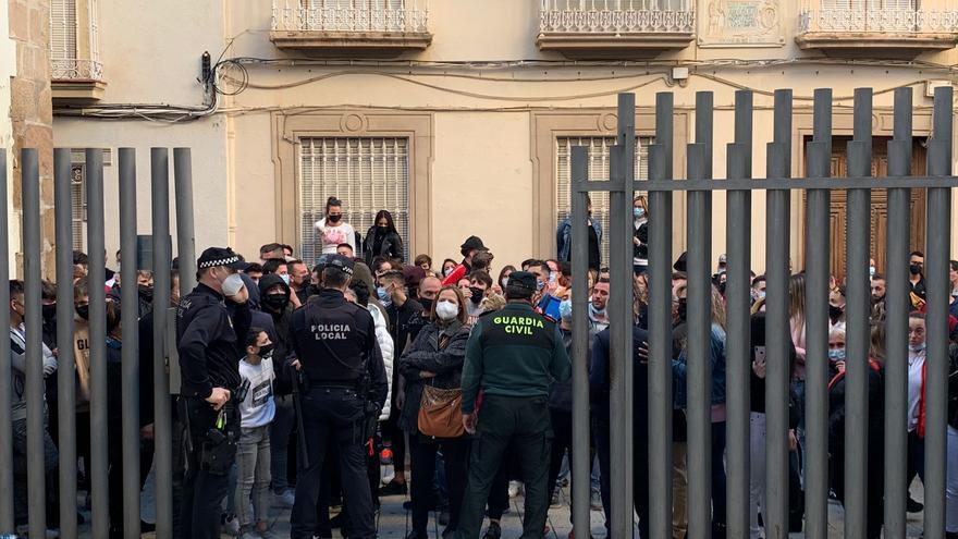 Presó per als dos policies que van agredir un home i la seva filla a