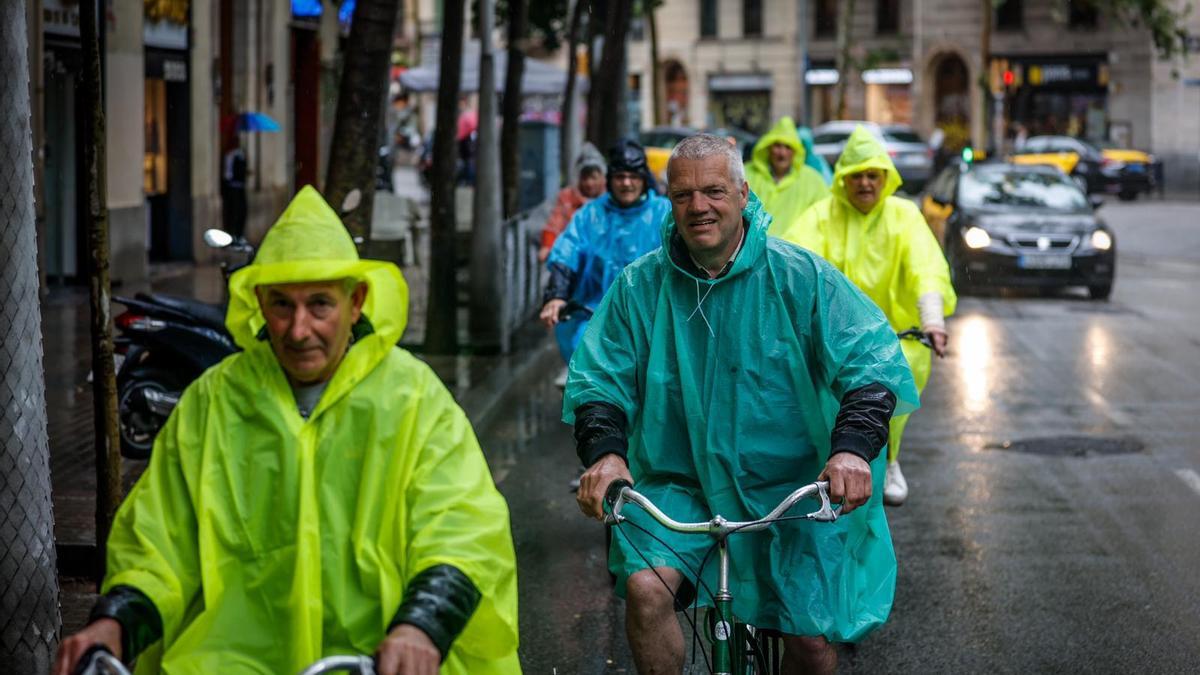 TIEMPO Protecció Civil amplía la alerta por fuertes lluvias a casi