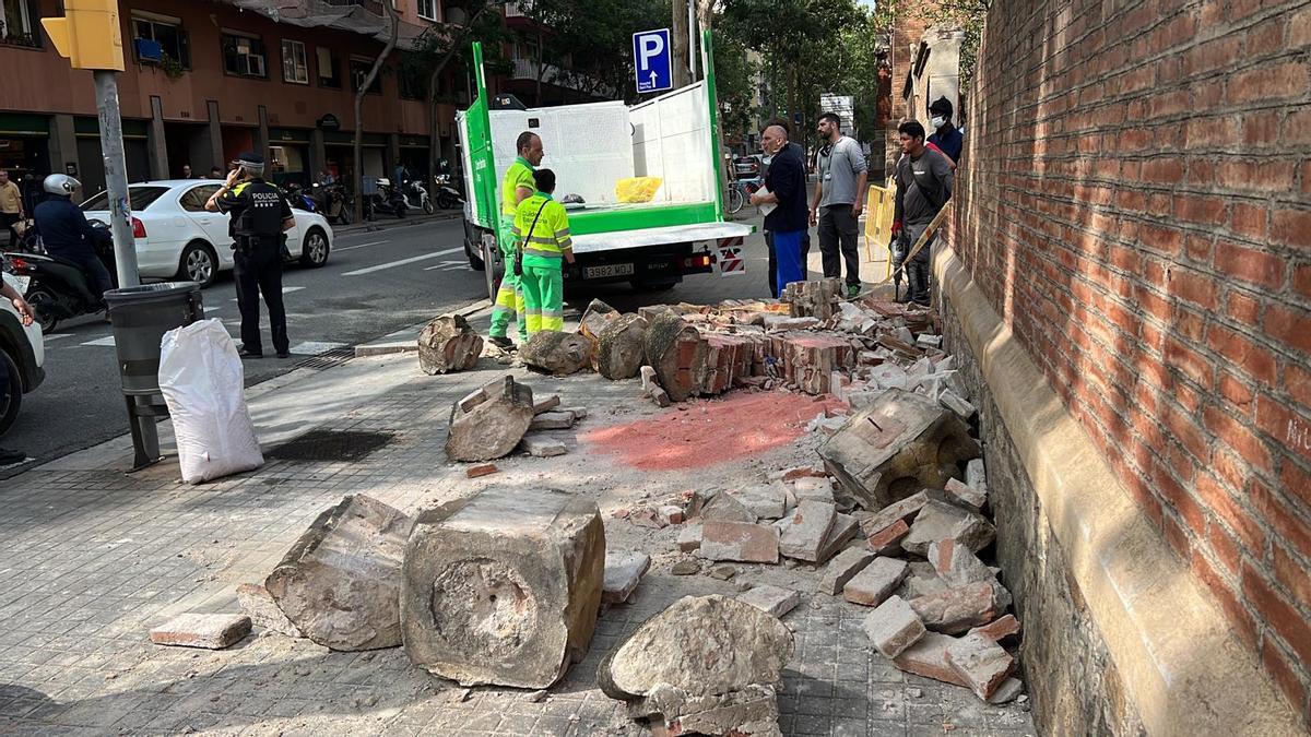 Un Hombre Muere Al Caerle Un Muro En El Recinto De Sant Pau En