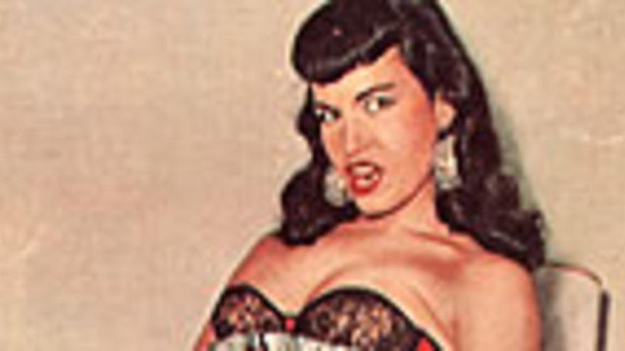 La Legendaria Pin Up Bettie Page En La Uvi