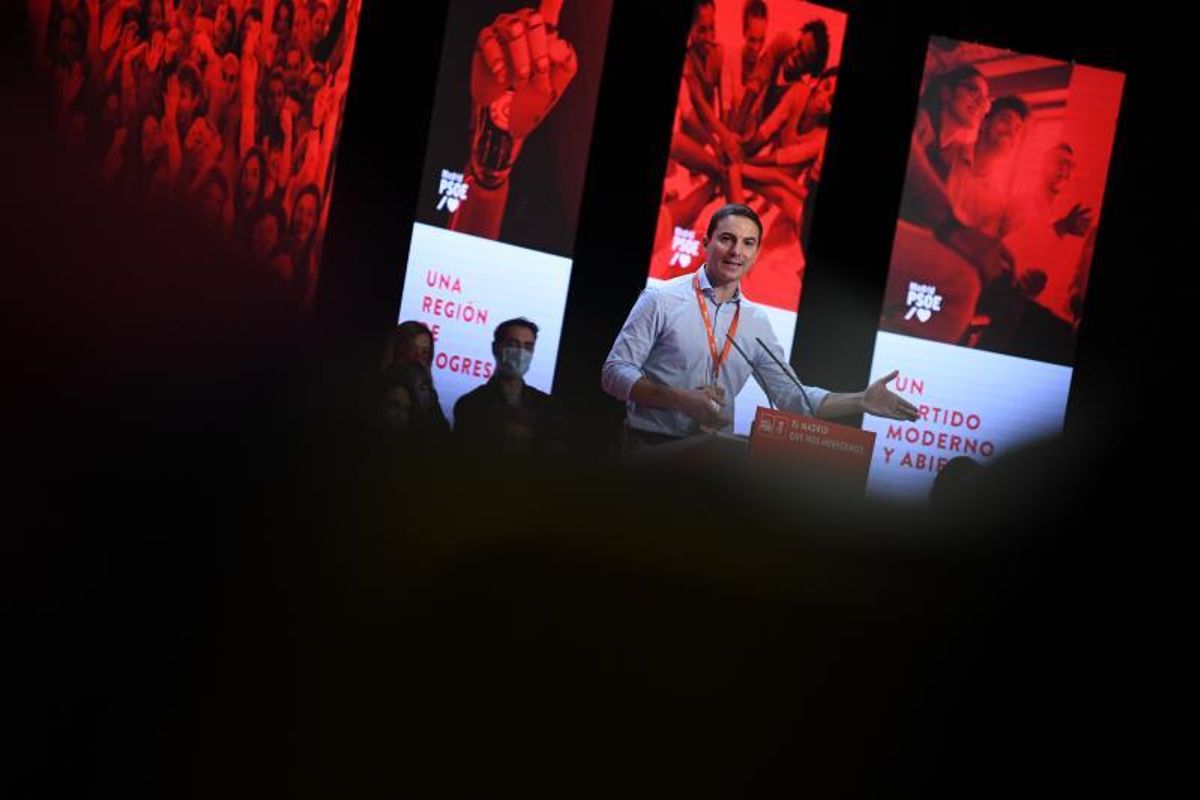 El secretario general del PSOE-M, Juan Lobato, en el acto de clausura del XIV Congreso Regional, este 14 de noviembre de 2021 en el Centro de Convenciones Norte de Ifema, en Madrid. El secretario general del PSOE-M, Juan Lobato, en el acto de clausura del XIV Congreso Regional, este 14 de noviembre de 2021 en el Centro de Convenciones Norte de Ifema, en Madrid.