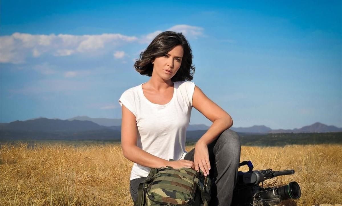 Alejandra Andrade, directora y presentadora de ’Fuera de cobertura’ en Cuatro. Alejandra Andrade, directora y presentadora de ’Fuera de cobertura’ en Cuatro.