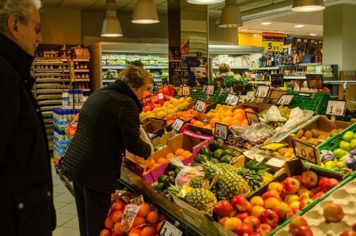 Cuatro de cada diez alimentos analizados por Facua se encarecen más de un 30% en un año Cuatro de cada diez alimentos analizados por Facua se encarecen más de un 30% en un año