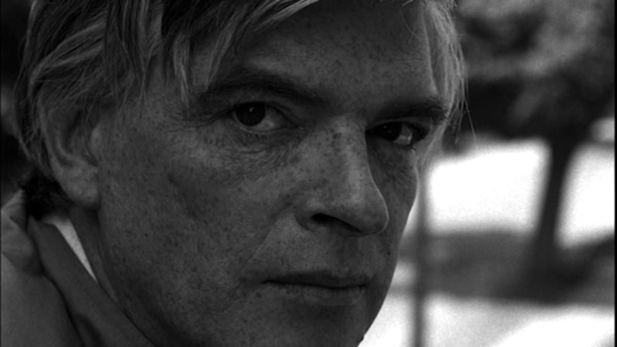 El escritor norteamericano Frank Conroy El escritor norteamericano Frank Conroy