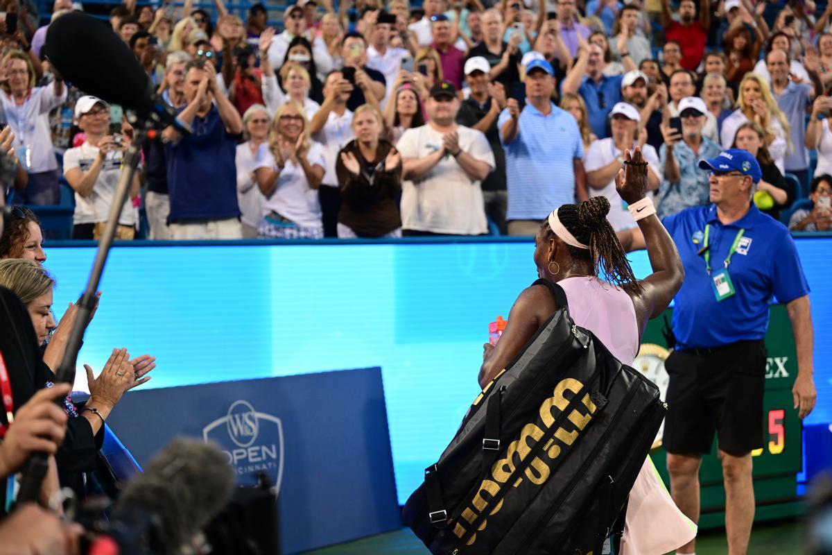 Serena Williams despidiéndose de la Lindner Family Tennis Center en el Máster de Cincinnati