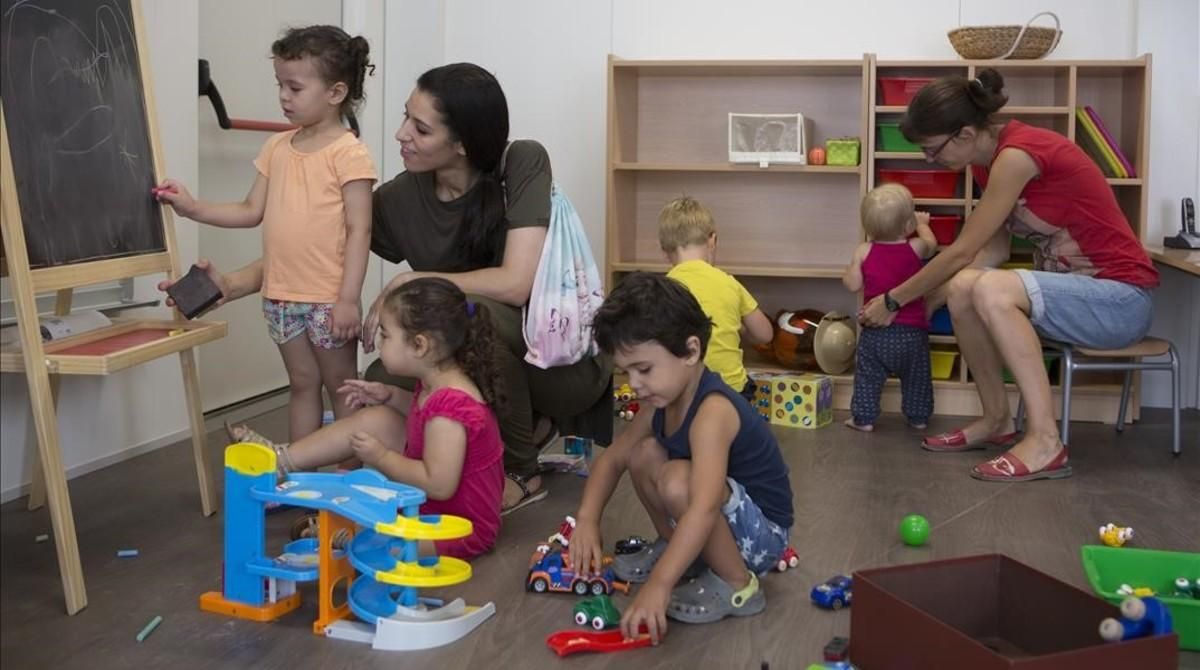 Vuelta al cole en una escuela de Barcelona, a principios de este mes. Vuelta al cole en una escuela de Barcelona, a principios de este mes.