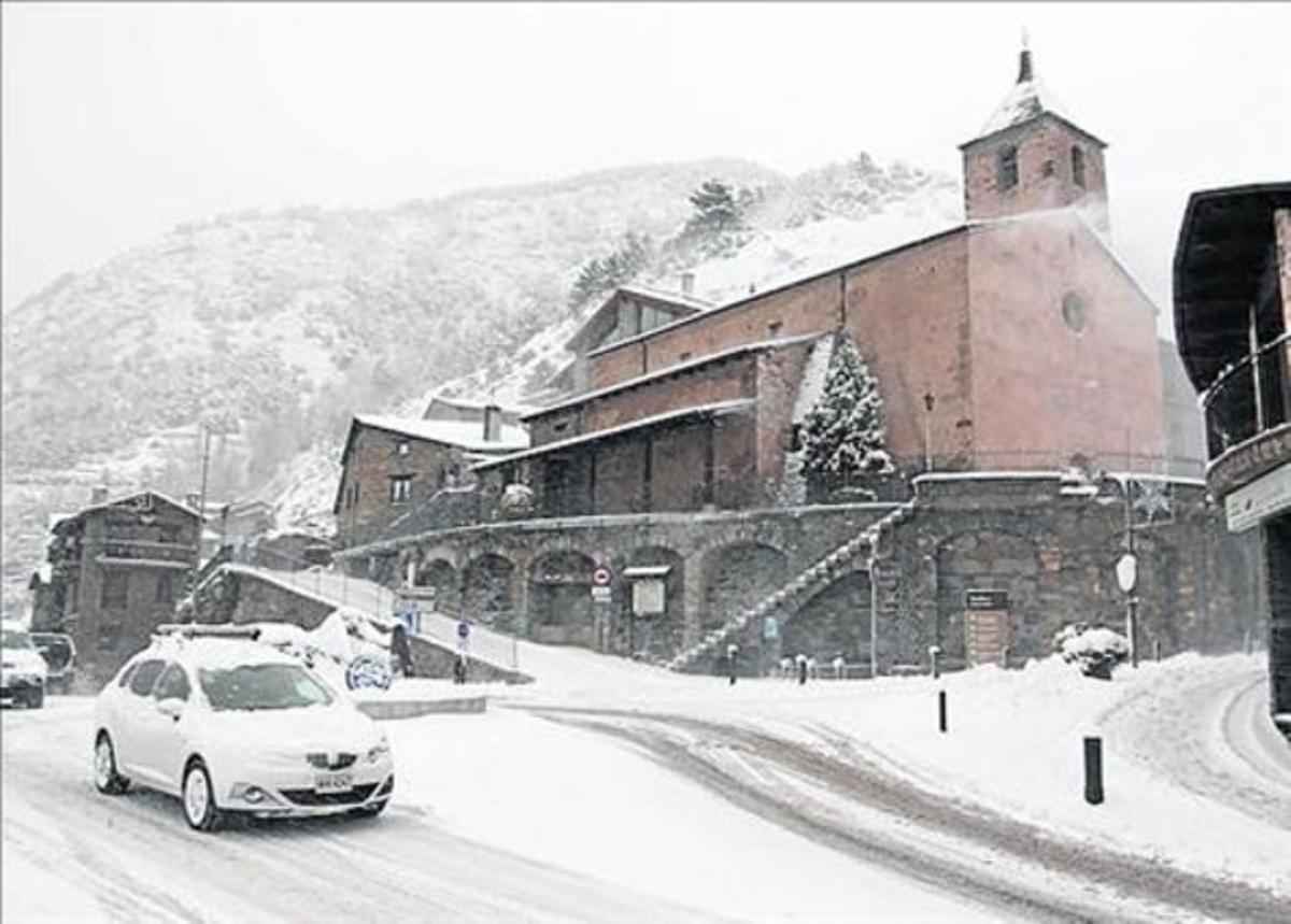 Estampa nevada en el coll d’Ordino, enAndorra, en una imagen de archivo.