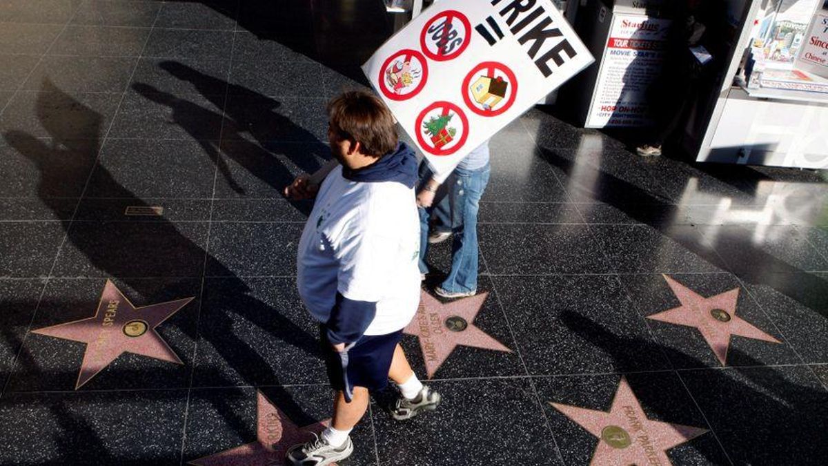 Hollywood evita la huelga tras el acuerdo entre los técnicos y los estudios Hollywood evita la huelga tras el acuerdo entre los técnicos y los estudios
