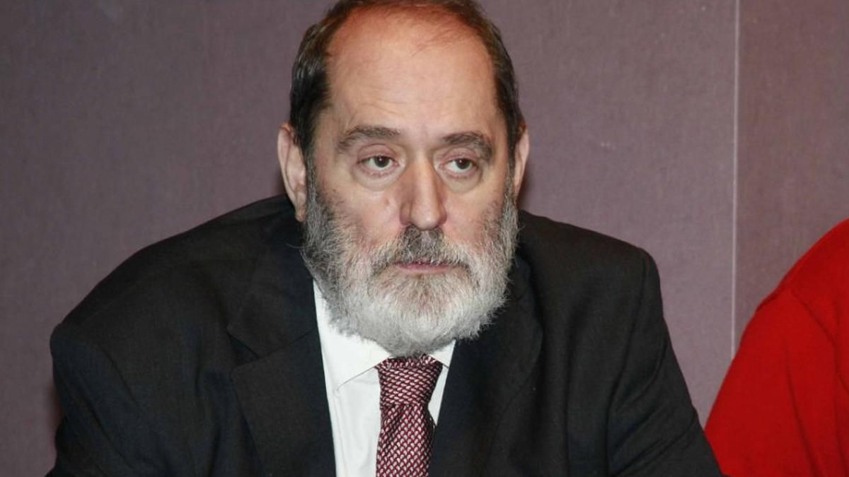 Vuelve Rodríguez Menéndez: "Los malos tratos de Antonio David a Rocío Carrasco son ciertos" Vuelve Rodríguez Menéndez: "Los malos tratos de Antonio David a Rocío Carrasco son ciertos"