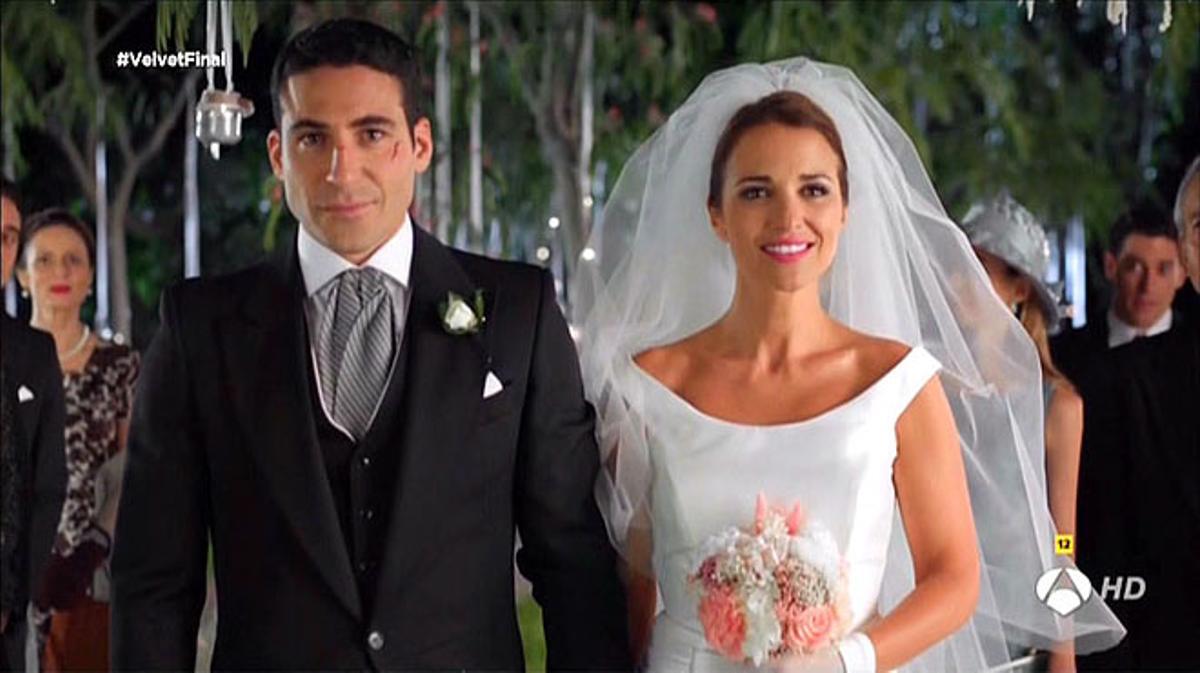 Ana y Alberto, en el momento de su boda (’Velvet’, Antena 3 TV).