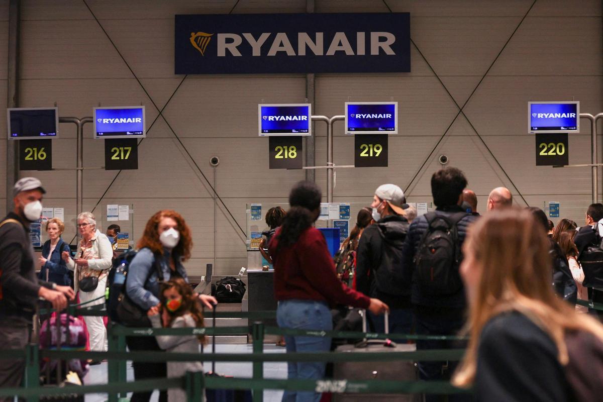 Hasta 75 vuelos afectados en España en el segundo día de huelga de Ryanair