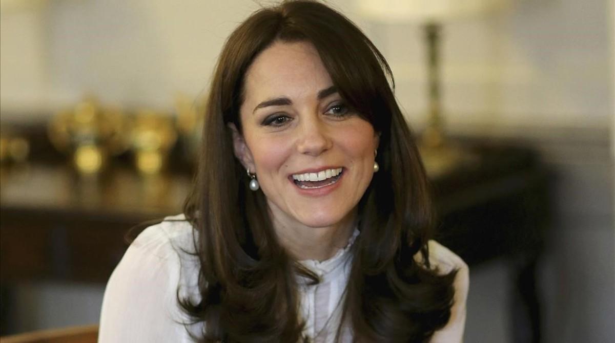 Kate Middleton, la duquesa de Cambridge, fue portada en toples de la revista ’Closer’ en el 2012. Kate Middleton, la duquesa de Cambridge, fue portada en toples de la revista ’Closer’ en el 2012.