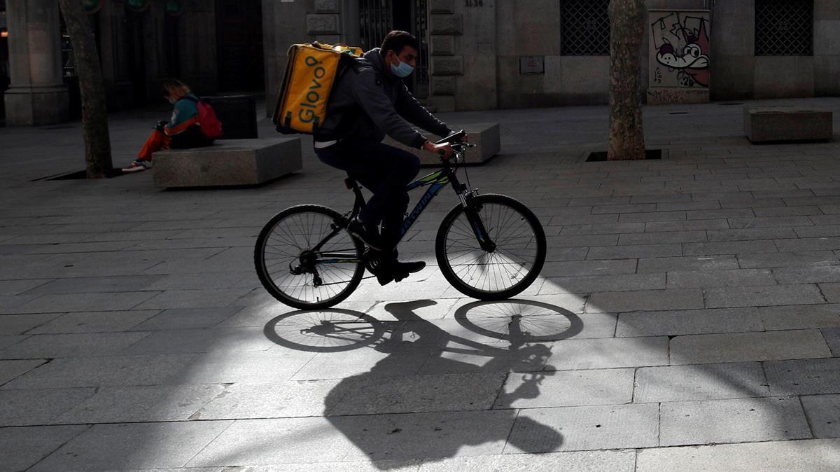 España se alía con Italia, Portugal y Holanda para extender la 'ley Rider' a toda Europa