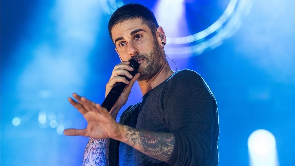 Actuación de Melendi. Actuación de Melendi.