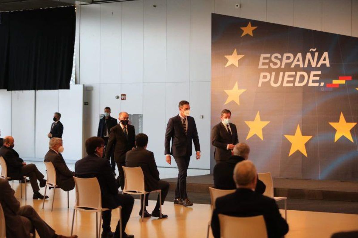Pedro Sánchez, junto a Javier Lambán. - ÁNGEL DE CASTRO Pedro Sánchez, junto a Javier Lambán. - ÁNGEL DE CASTRO