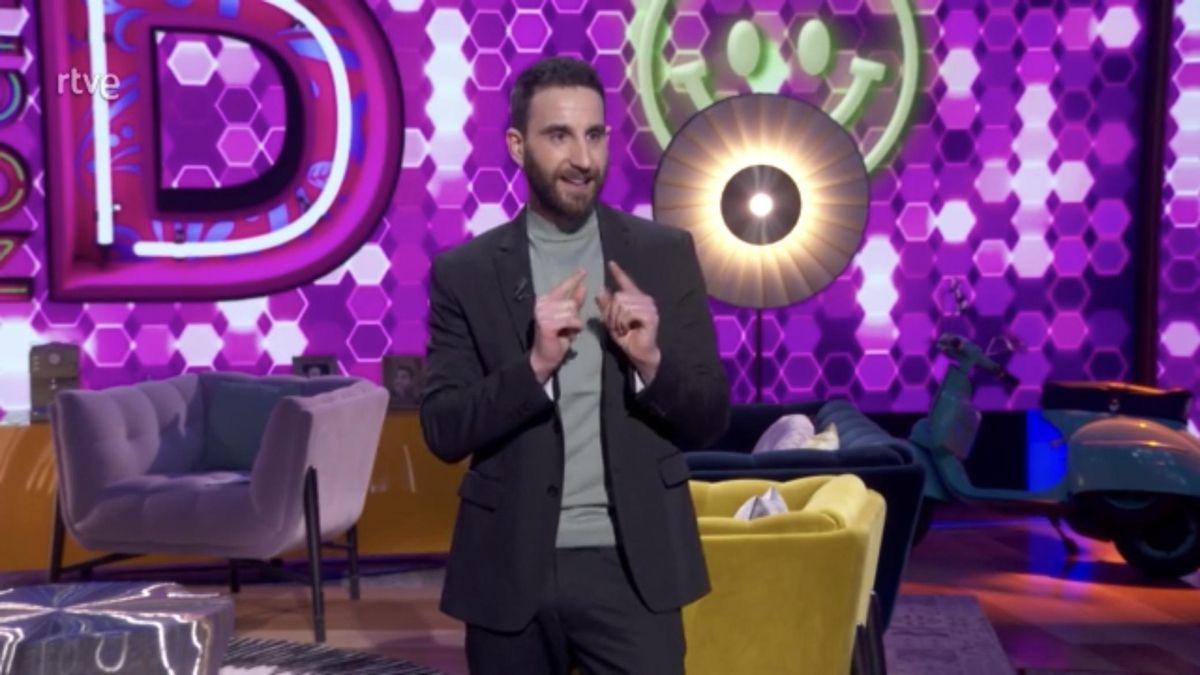 El alegato personal de Dani Rovira: "Hasta hace muy poco mi felicidad era que me volvieran a salir cejas" El alegato personal de Dani Rovira: "Hasta hace muy poco mi felicidad era que me volvieran a salir cejas"