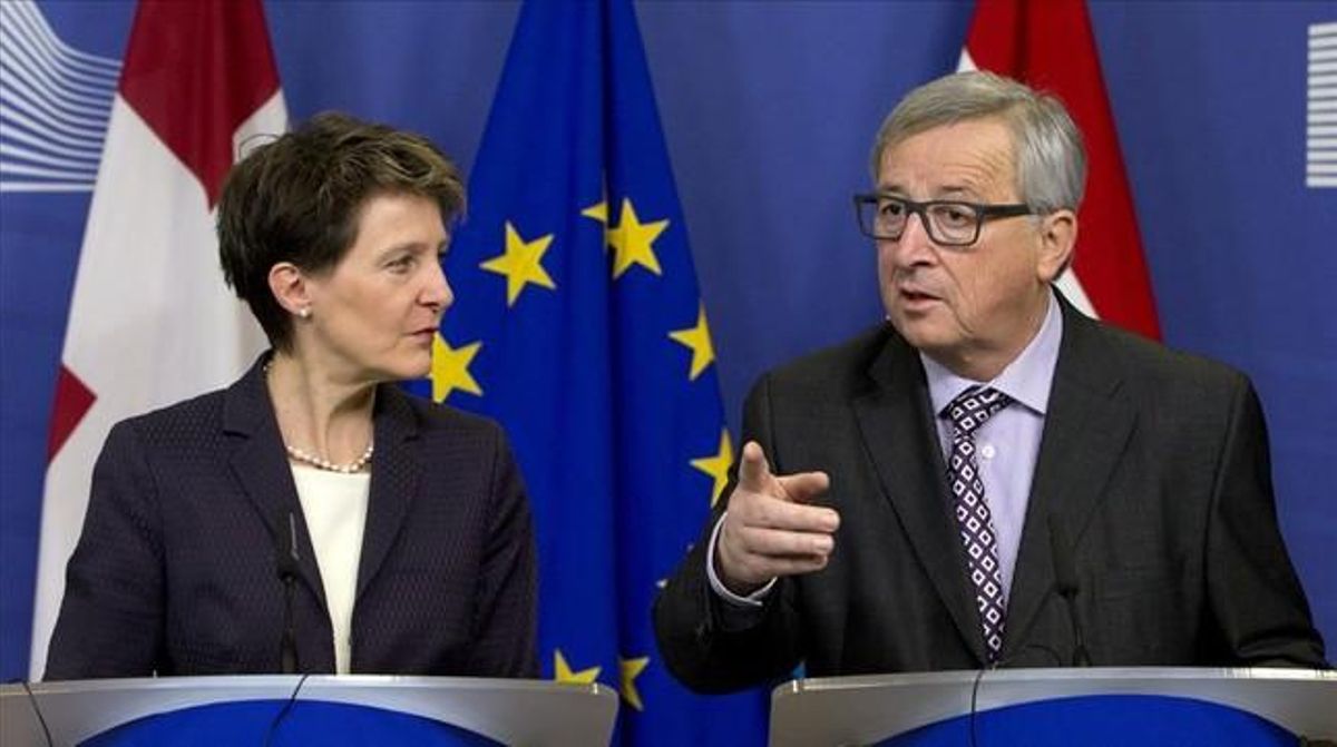 Bruselas felicita a Rajoy y pide un Gobierno "estable" Bruselas felicita a Rajoy y pide un Gobierno "estable"