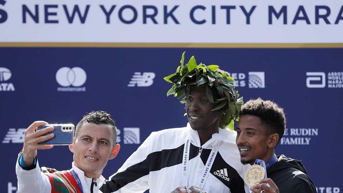 Nova York recupera la seva marató entre l’entusiasme de milers de corredors