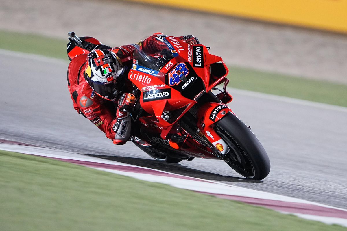 El australiano Jack Miller (Ducati) ha sido hoy, viernes, el más veloz en Catar. El australiano Jack Miller (Ducati) ha sido hoy, viernes, el más veloz en Catar.