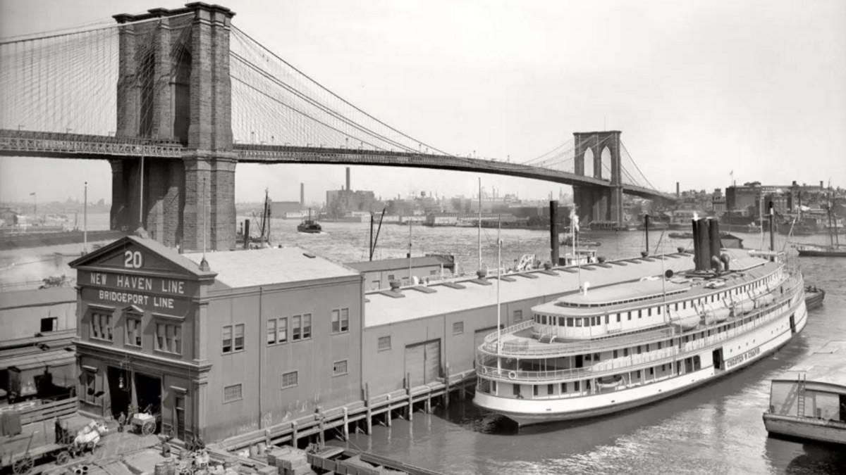 El puente de Brooklyn, a principios del siglo XX. El puente de Brooklyn, a principios del siglo XX.