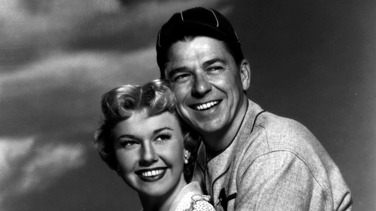 El que fuera presidente de EEUU, Ronald Reagan, con Doris Day, en 1952, en su etapa de actor de Hollywood. El que fuera presidente de EEUU, Ronald Reagan, con Doris Day, en 1952, en su etapa de actor de Hollywood.