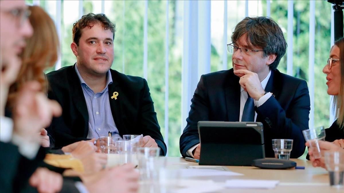 David Bonvehí y Carles Puigdemont, en una reunión del PDECat en Bruselas. David Bonvehí y Carles Puigdemont, en una reunión del PDECat en Bruselas.
