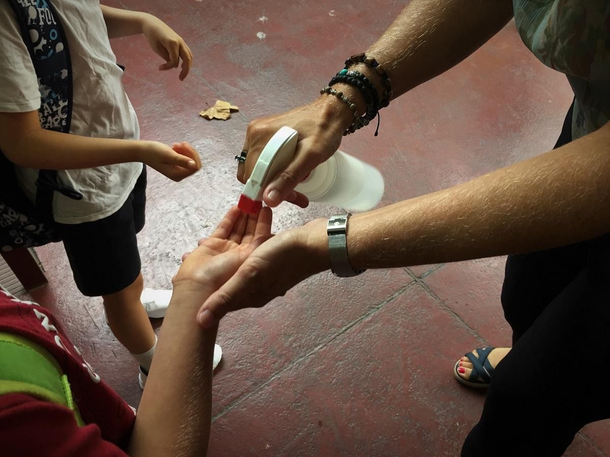 La Covid situa els escolars i les seves famílies en la diana de la sisena onada La Covid situa els escolars i les seves famílies en la diana de la sisena onada
