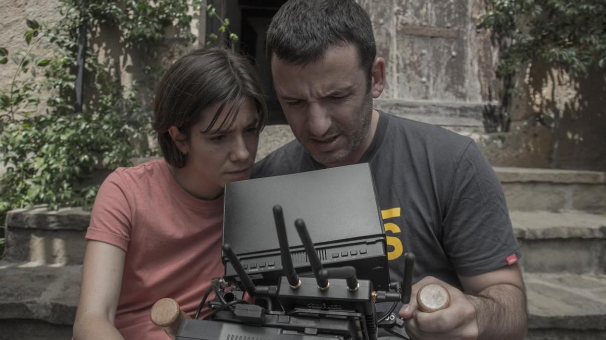 El director, Borja de la Vega, junto a la protagonista, Bruna Cusí. El director, Borja de la Vega, junto a la protagonista, Bruna Cusí.