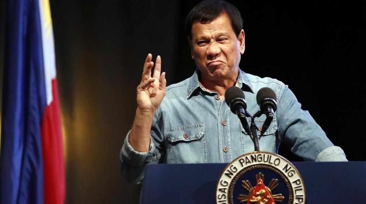 Duterte ofrece un discurso durante la convención de la Liga de Concejales Filipinos en Pasay, el 8 de marzo. Duterte ofrece un discurso durante la convención de la Liga de Concejales Filipinos en Pasay, el 8 de marzo.