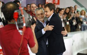 El PSOE admite que la estrategia de Griñán complica los indultos al Gobierno