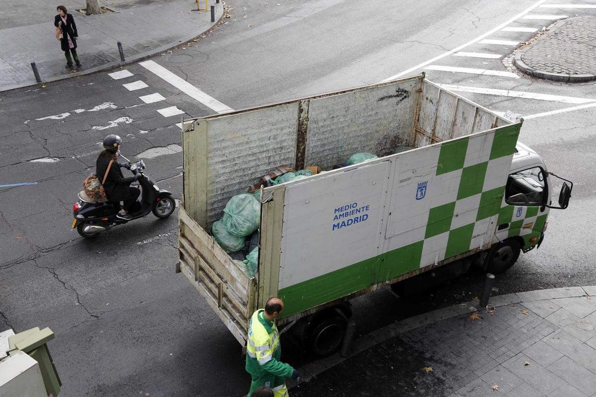 Nochebuena Y Manana De Navidad Sin Recogida De Basura En Madrid