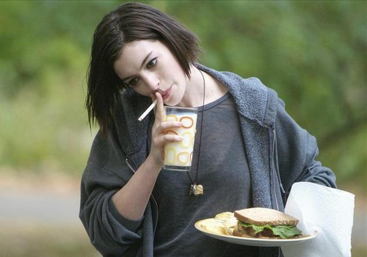 Anne Hathaway protagoniza un drama familiar, en El 33
