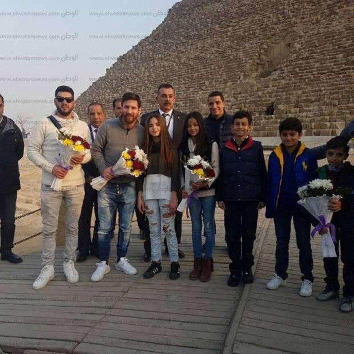 Messi, ante las pirámides. Messi, ante las pirámides.