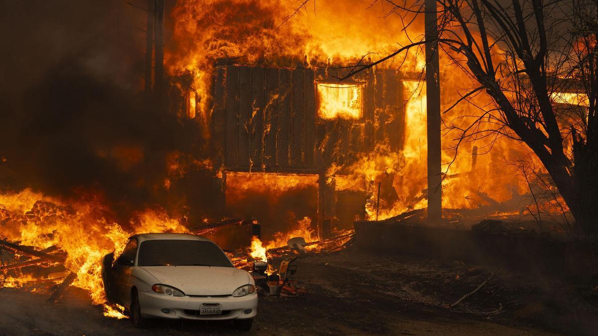 Las sospechas sobre el incendio de California recaen sobre una eléctrica