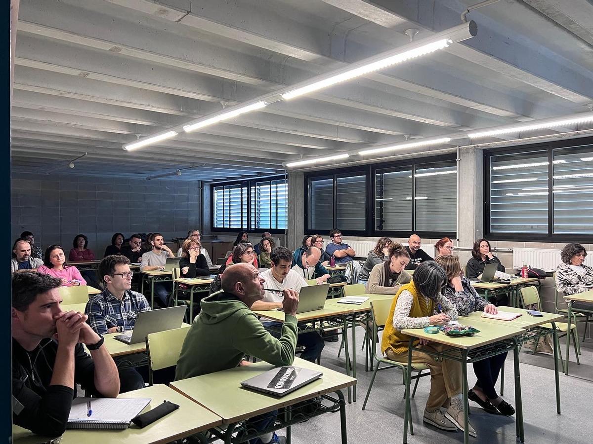Profesores de la Escola Pia de Mataró reciben una formación del programa Henka impulsado por Sant Joan de Déu.