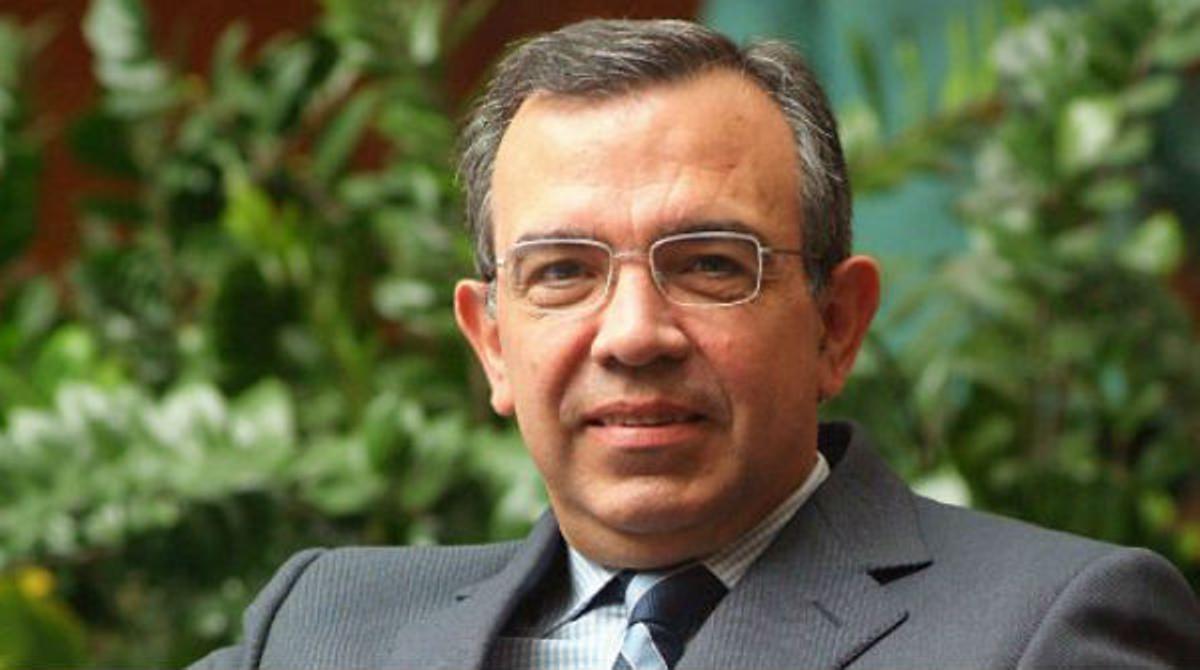 La Fiscalía Anticorrupción ha pedido la apertura de juicio oral contra el ex director de la CAM, Roberto López Abad.