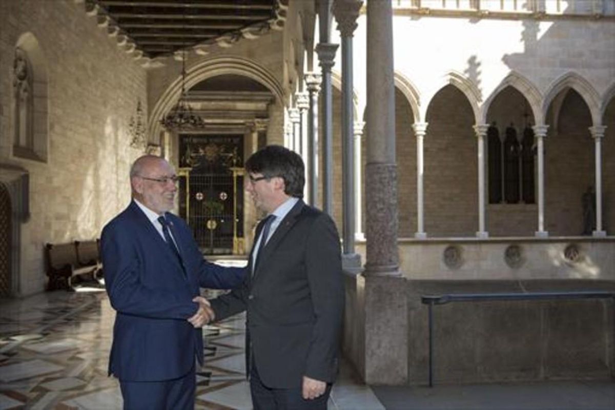 Carles Puigdemont recibió a José Manuel Maza en el Palau el pasado 24 de mayo. Carles Puigdemont recibió a José Manuel Maza en el Palau el pasado 24 de mayo.