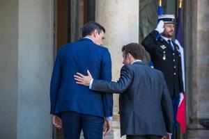 El presidente español, Pedro Sánchez, y el francés, Emmanuel Macron, en el Palacio del Elíseo, en marzo pasado.