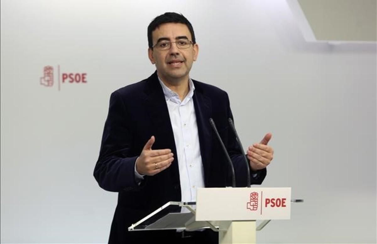 El portavoz de la gestora del PSOE, Mario Jiménez. El portavoz de la gestora del PSOE, Mario Jiménez.