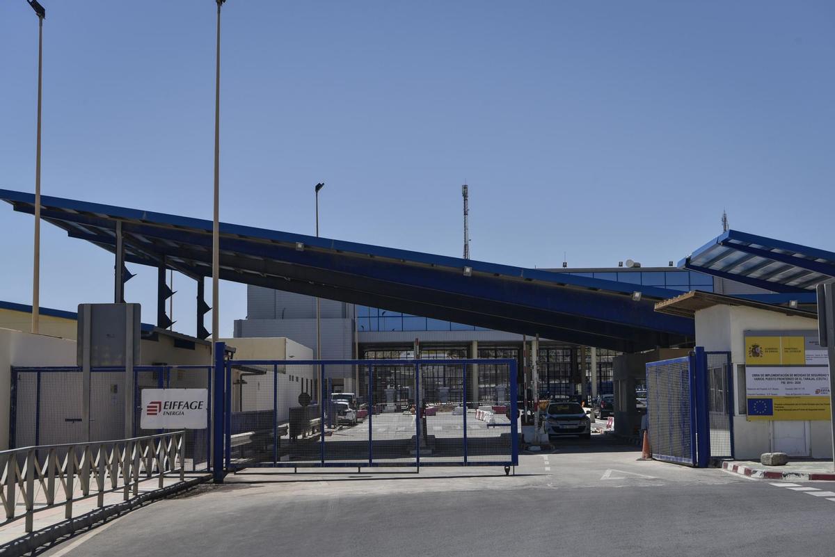 Reabren las fronteras de Ceuta y Melilla, sin transfronterizos ni contrabando