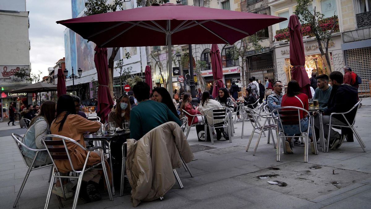 Un lunes cualquiera Un lunes cualquiera