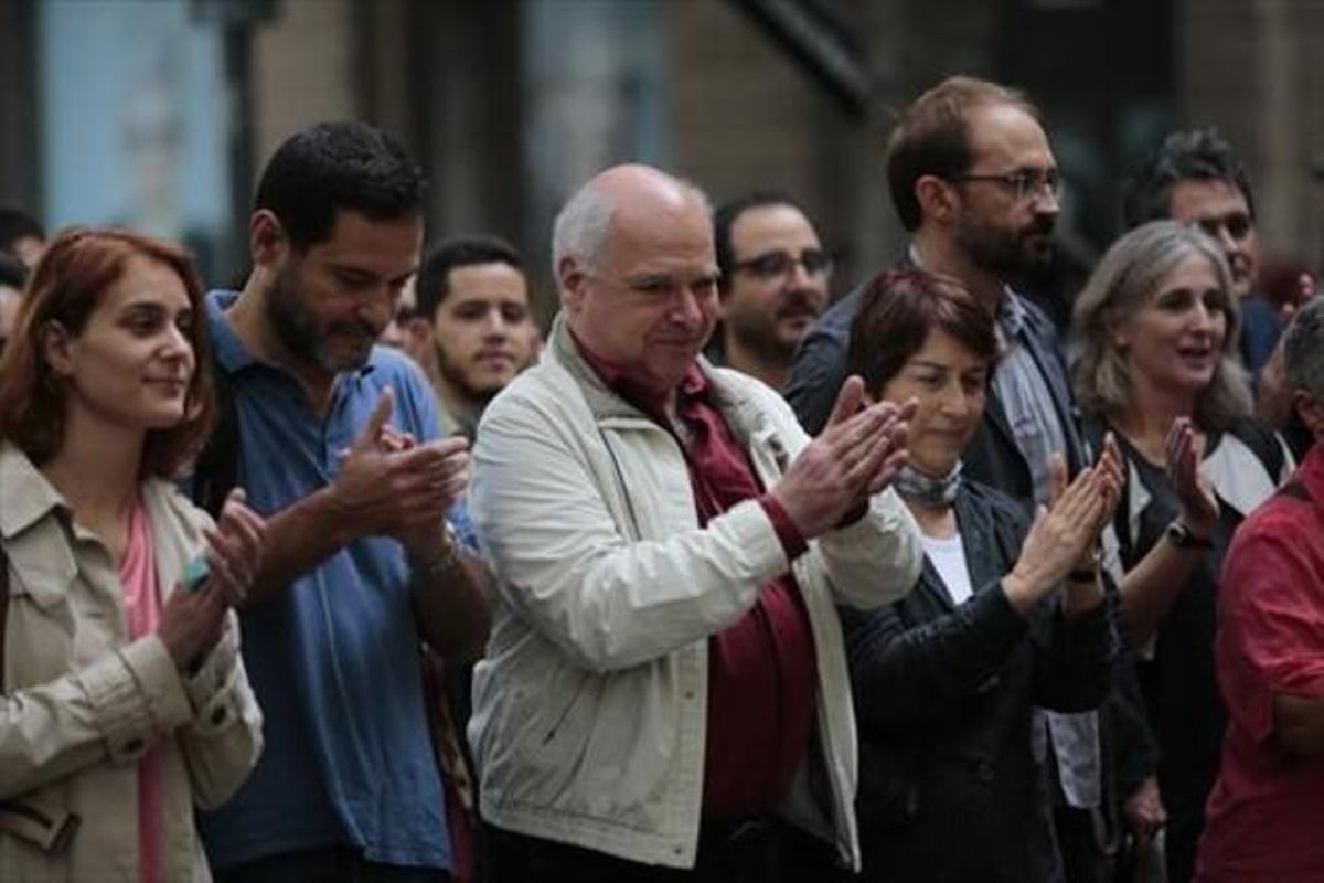 Albiach, Vendrell, Rabell, Lienas, Herrera y Camats, en la ofrenda de Sí que es Pot a Rafael Casanova. Albiach, Vendrell, Rabell, Lienas, Herrera y Camats, en la ofrenda de Sí que es Pot a Rafael Casanova.