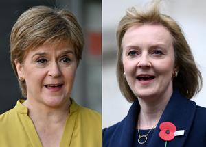 Los nacionalistas escoceses aprovechan el caos británico para defender el referéndum de independencia