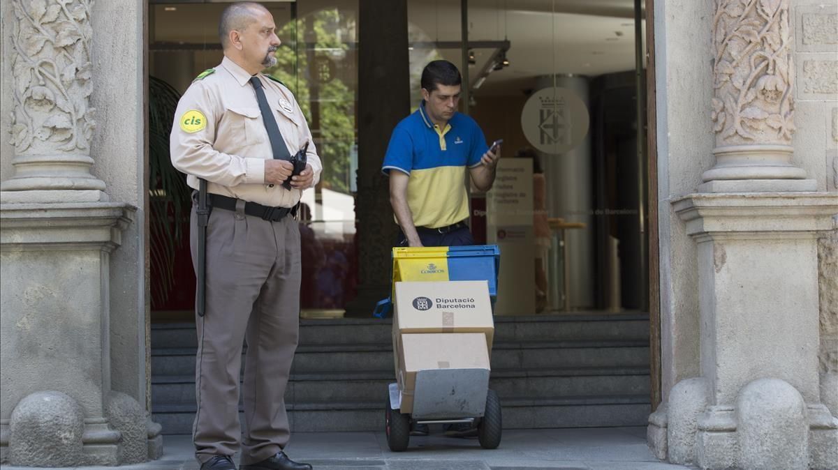 Macrooperación policial por corrupción en la Diputación de Barcelona. Macrooperación policial por corrupción en la Diputación de Barcelona.