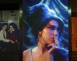 Una de las imágenes de Amy Winehouse que se exponen en el Museo Judío de Londres.