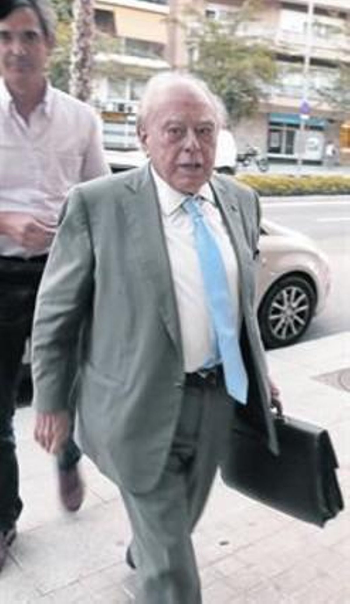 Jordi Pujol Soley, entrando en su casa en Barcelona, en septiembre. Jordi Pujol Soley, entrando en su casa en Barcelona, en septiembre.