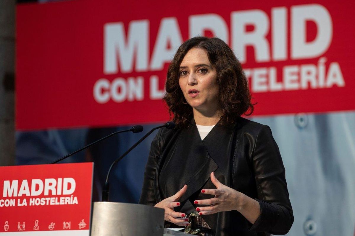 MADRID, 06/11/2020.- La presidenta de la Comunidad de Madrid, Isabel Díaz Ayuso, da un discurso durante el acto Madrid con la hostelería celebrado este viernes en la Real Casa de Correos en Madrid. EFE/Rodrigo Jiménez MADRID, 06/11/2020.- La presidenta de la Comunidad de Madrid, Isabel Díaz Ayuso, da un discurso durante el acto Madrid con la hostelería celebrado este viernes en la Real Casa de Correos en Madrid. EFE/Rodrigo Jiménez