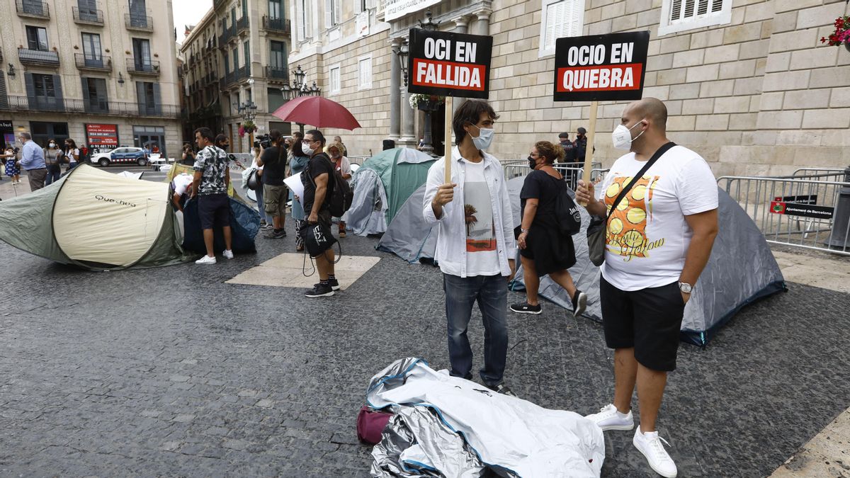 ’Som Oci Nocturn’ convoca una huelga de hambre y una acampada indefinida en Sant Jaume ’Som Oci Nocturn’ convoca una huelga de hambre y una acampada indefinida en Sant Jaume