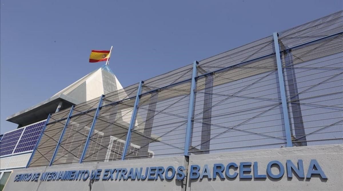 CIE de la Zona Franca. CIE de la Zona Franca.