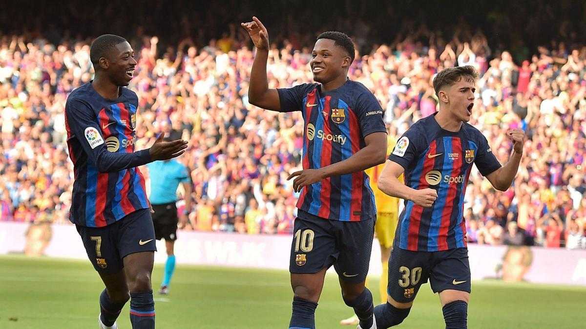 Ansu celebra el primer gol del Barça ante el Mallorca